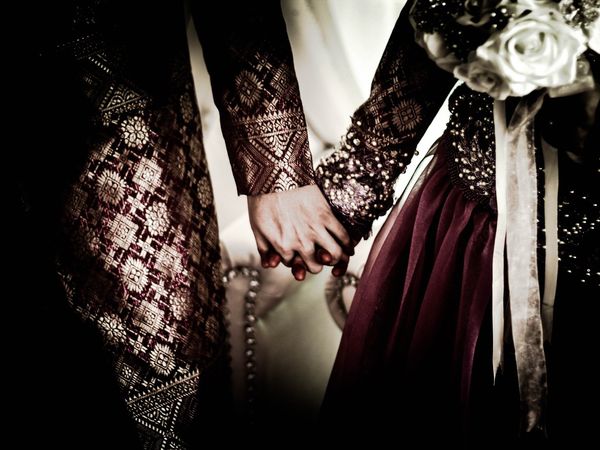 कोरोना की वजह से दूरी बरत रहा था पति, 'नपुंसकता' के संदेह में घर छोड़ गई नई नवेली दुल्‍हन