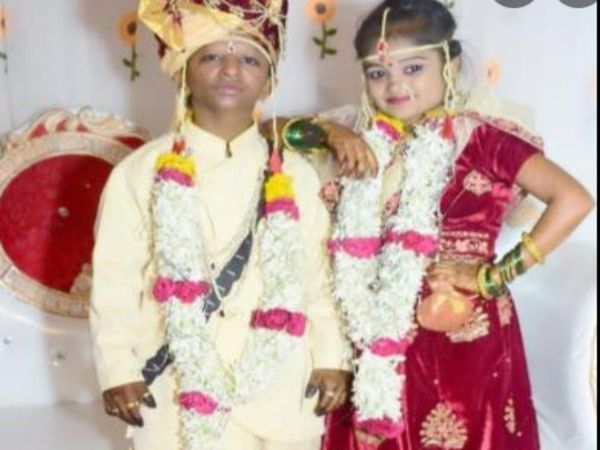 36 inch Tall groom married with 31 inch tall bride in jalgaon 