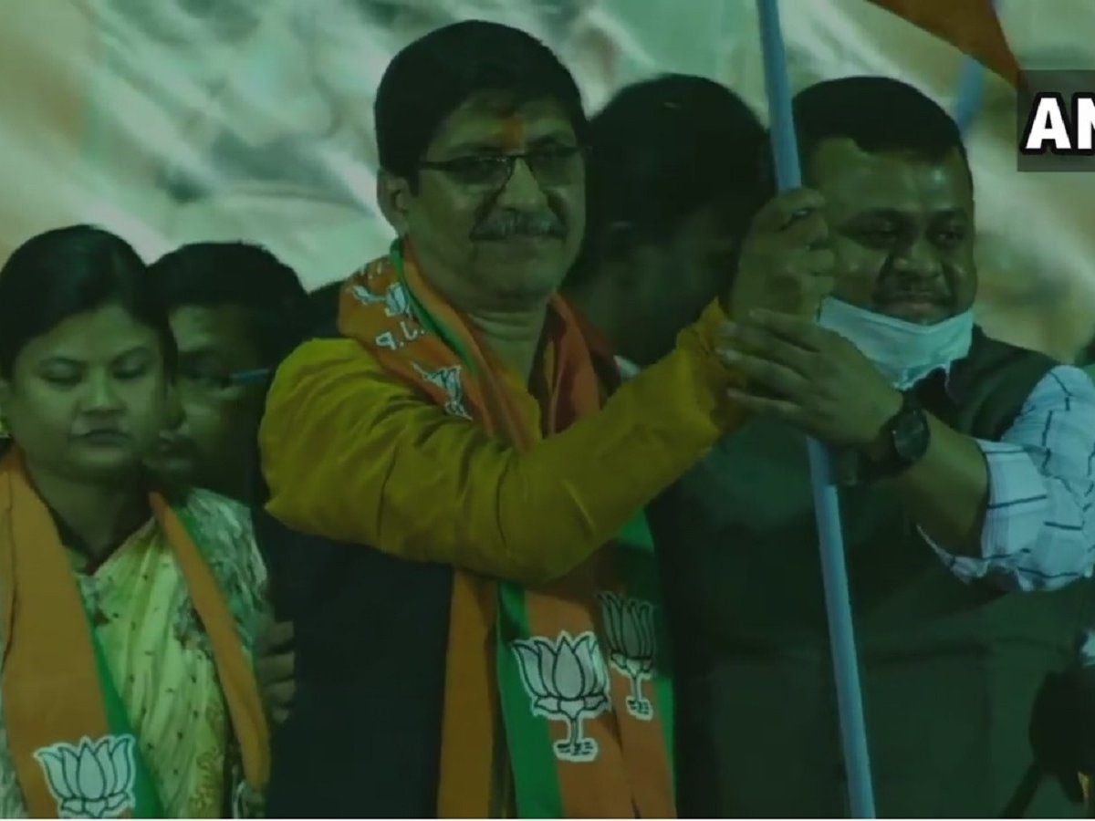बंगाल में 'दीदी' को एक और झटका, सौमेन्दु अधिकारी सहित TMC के कई नेताओं ने छोड़ी पार्टी, थामा BJP का दामन