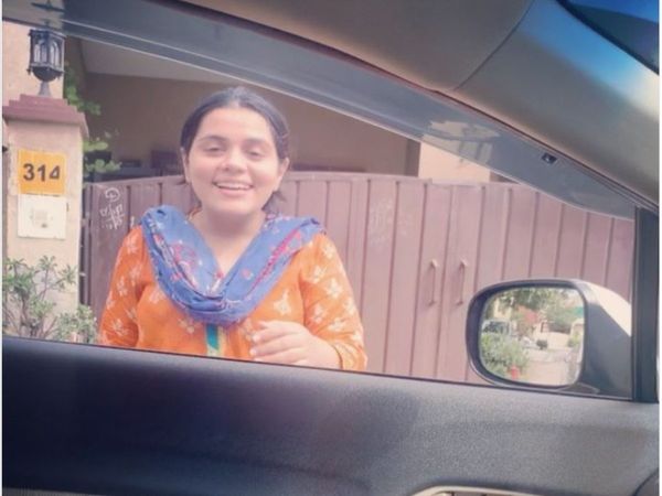 Wife husband video Pakistani Husband surprise gift for wife video viral