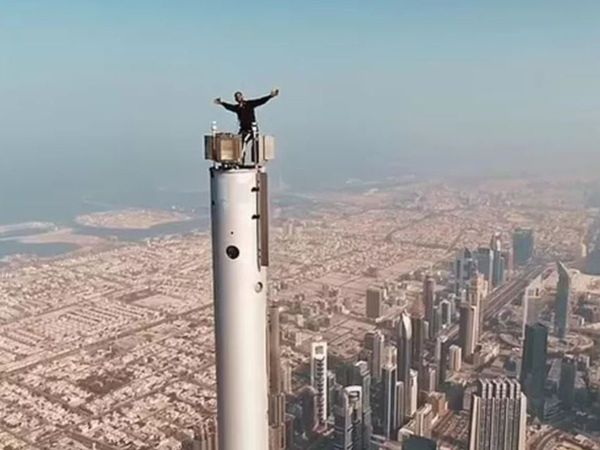 Actor Will Smith Standing on top of burj khalifa photo goes viral know about truth