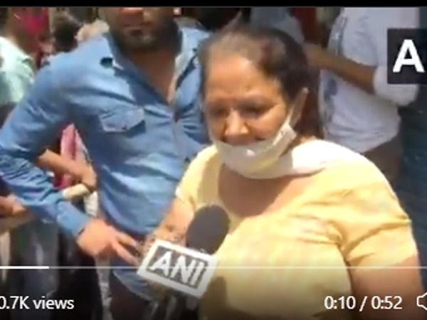 Delhi woman claims vaccination will not benefit but alcohol work 