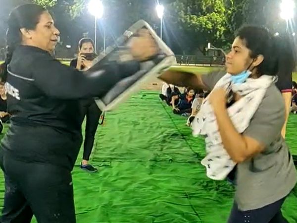 Self-defense training camp for women's safety in AIIMS, Delhi Police's Lady Singham SI Kiran taught tricks