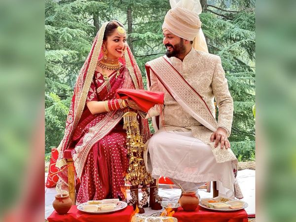 yami gautam And Aditya Ties The knot With check first Wedding photo