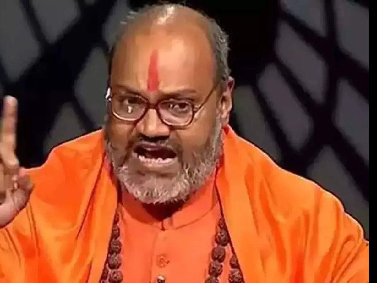 यति नरसिंहानंद ने फिर दिया भड़काऊ भाषण, बोले- अगर कोई मुस्लिम PM बना तो 50 प्रतिशत हिंदू धर्म परिवर्तन कर लेंगे