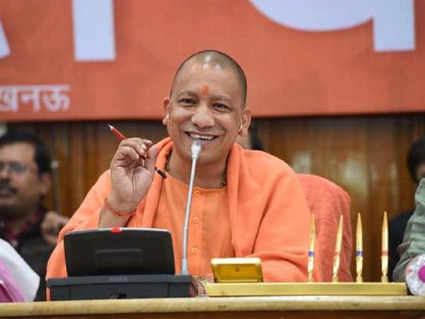 BJP will give grand look to Yogi Adityanath's swearing-in, will invite intellectuals