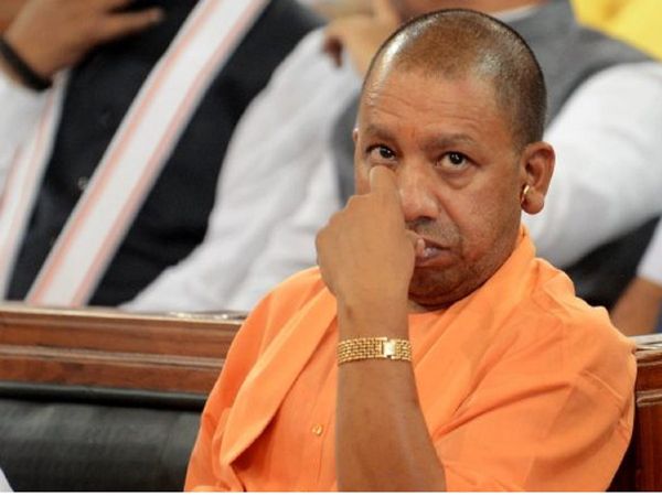 'लव जेहाद' पर सख्त योगी सरकार, धर्मांतरण रोकने के लिए बनेगा एक्शन प्लान