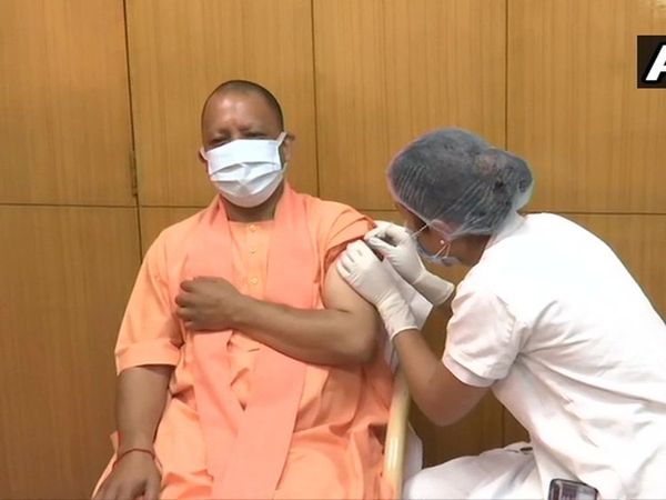  Yogi Adityanath receives first dose of COVID-19 vaccine in Lucknow