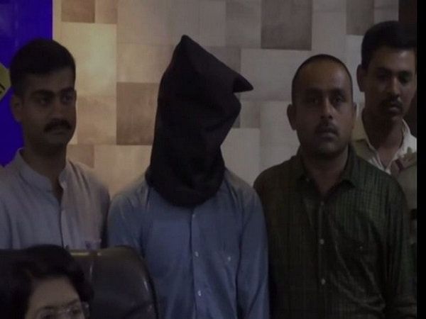 Gang inspired by Dhoom 2 for robbing cash