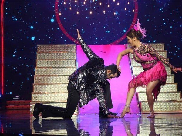 Nach baliye 9 Anita hassanandani and Rohit reddy