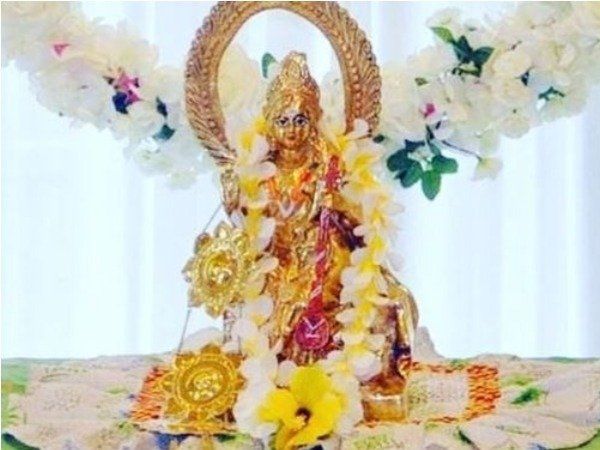  Goddess lakshmi