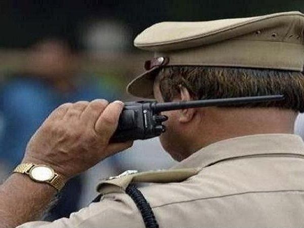 teenager girl feel off 17th floor