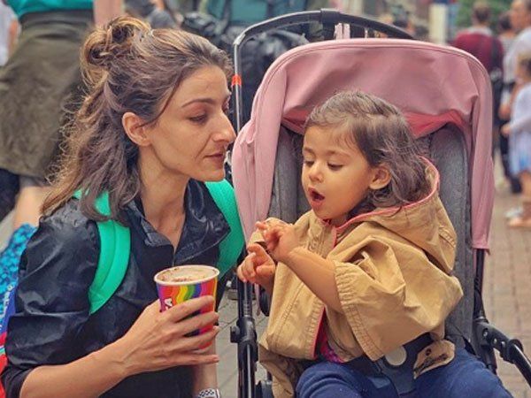 Soha Ali Khan with daughter