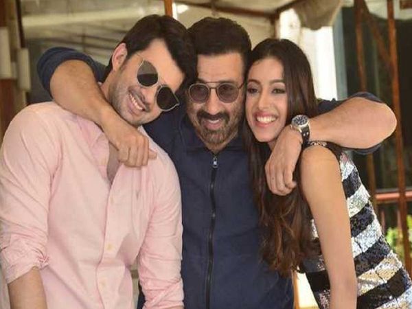 Sunny deol, Karan Deol, pal pal dil ke paas, sahher bambba