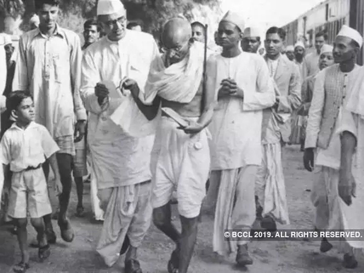 Mahatma Gandhi Non Violence Movements Against British Empire Made Him ...