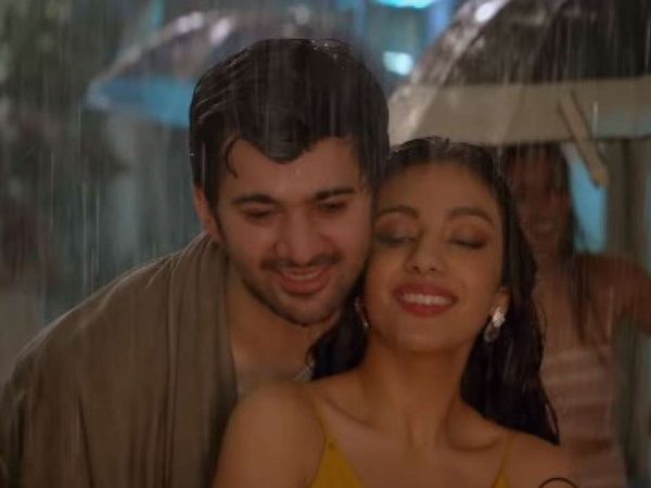 Pal pal dil ke pass poster