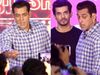Salman khan gets angry on the photographer in Bigg boss 13 launch Video