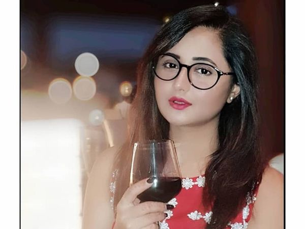 Bigg boss 13 Rashmi Desai bigg boss contestant Lifestyle