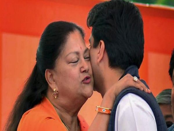 Vasundhara Raje and Jyotiraditya Scindia