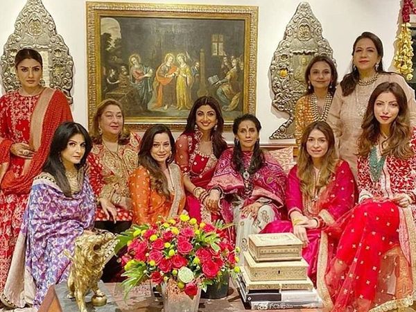 Shilpa Shetty, Raveena Tandon at Sunita Kapoor Karva Chahuth party