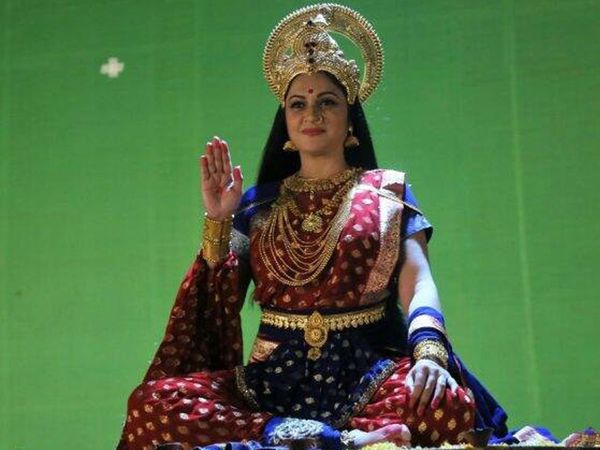 bollywood Actress Gracy Singh will Back On The Big Screen With New TV Serial