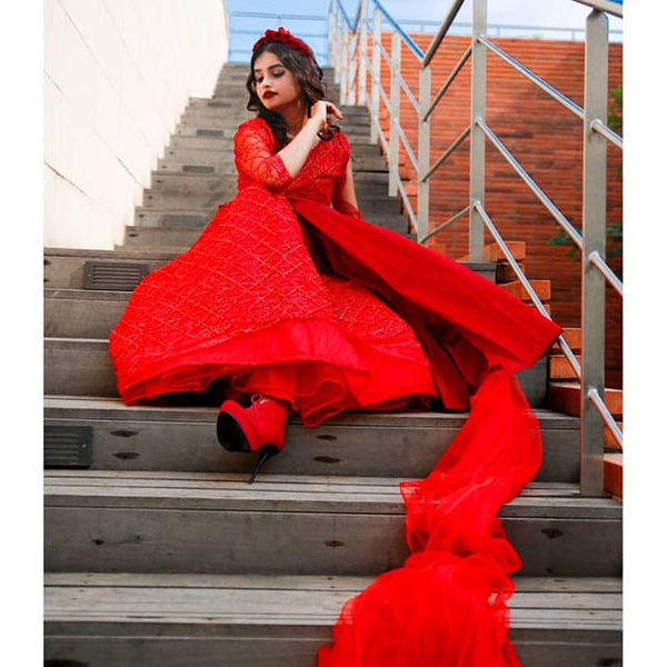 बिग बॉस,  उर्वशी वानी, दीपक ठाकुर, बिग बॉस उर्वशी वानी, उर्वशी वानी ट्रांसफॉर्मेशन, उर्वशी वानी लेटे