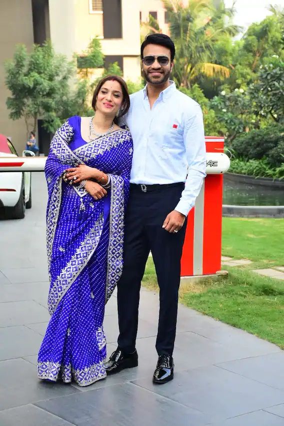 vicky jain and Ankita Lokhande after wedding photos